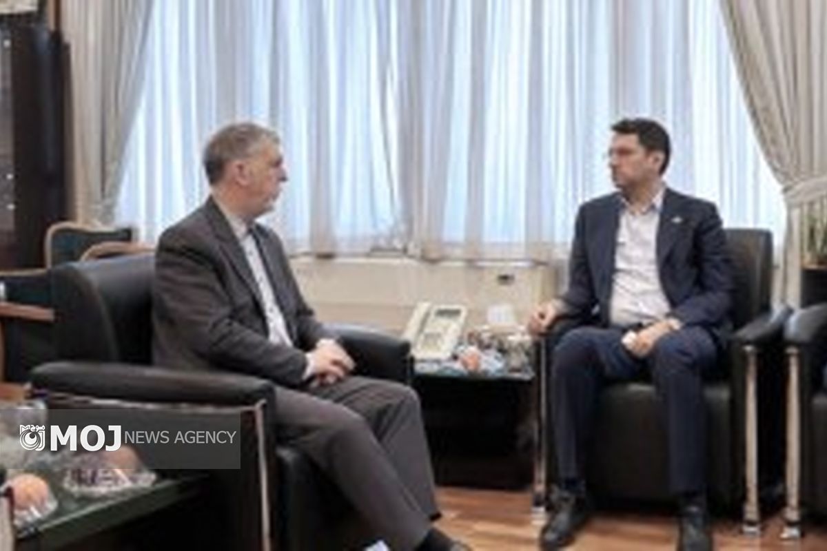 دیدار کبیری مدیر عامل منطقه آزاد کیش با وزیر فرهنگ و ارشاد اسلامی 
