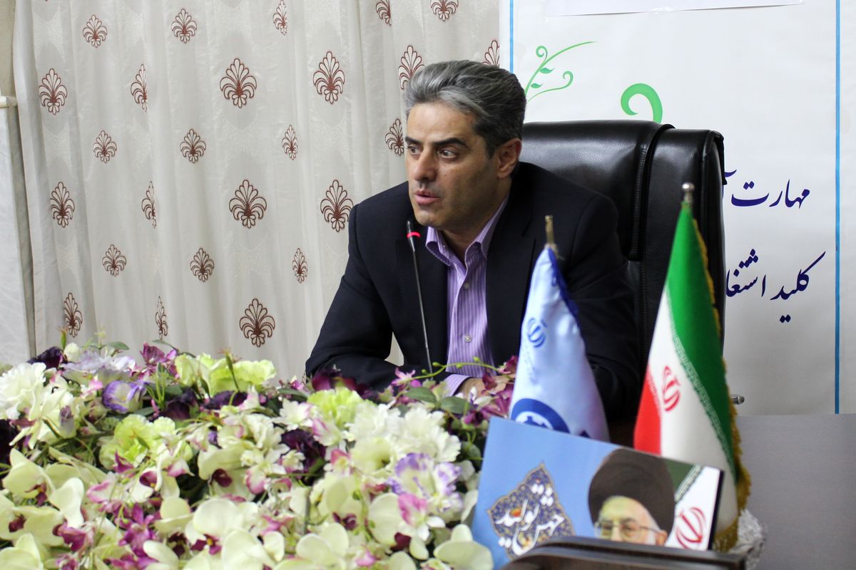 آرش اخوان (1)