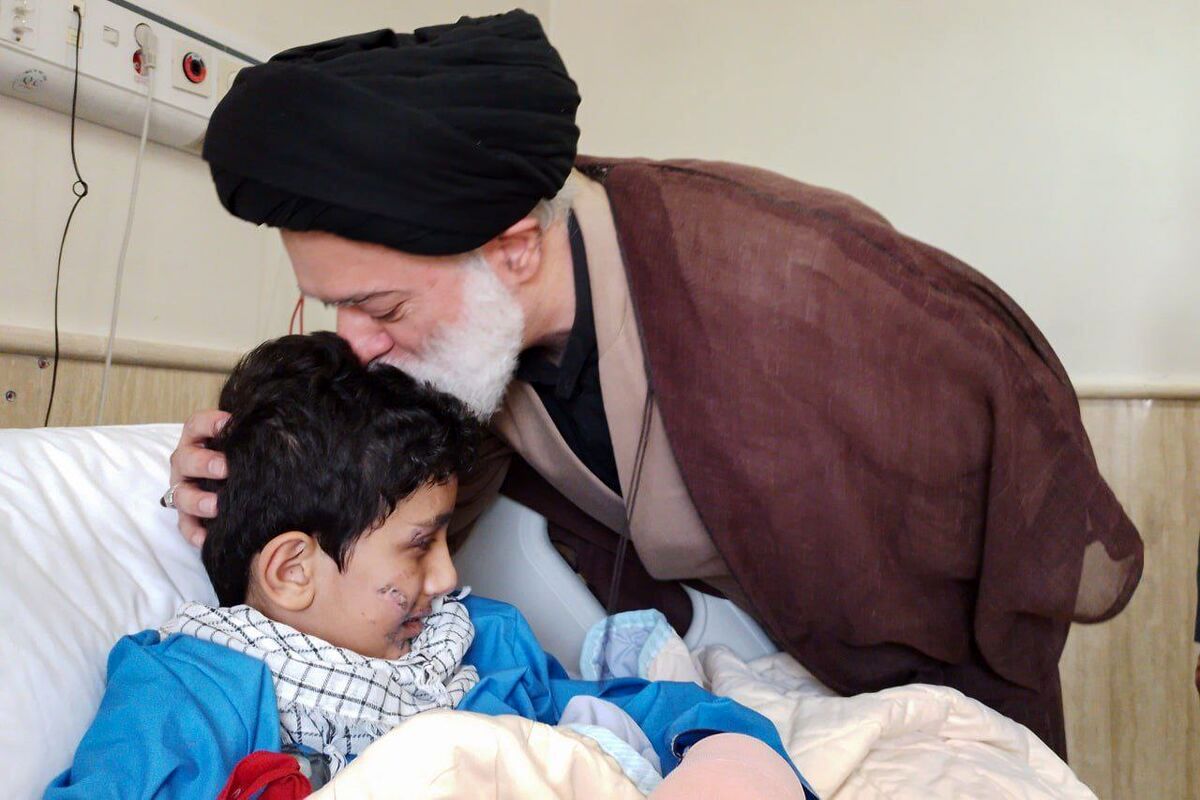 فرزند رهبر انقلاب