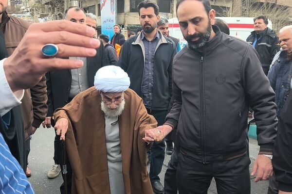 آیت الله جنتی در مراسم تشییع آقای شهید ایران حضور یافت