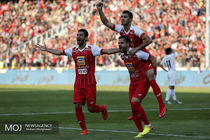 دیدار تیم های پرسپولیس تهران و ذوب آهن اصفهان