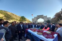 پویش "بنی‌آدم" همدلی مردم شیراز در سیل فروردین ماه ۱۳۹۸ برگزار شد