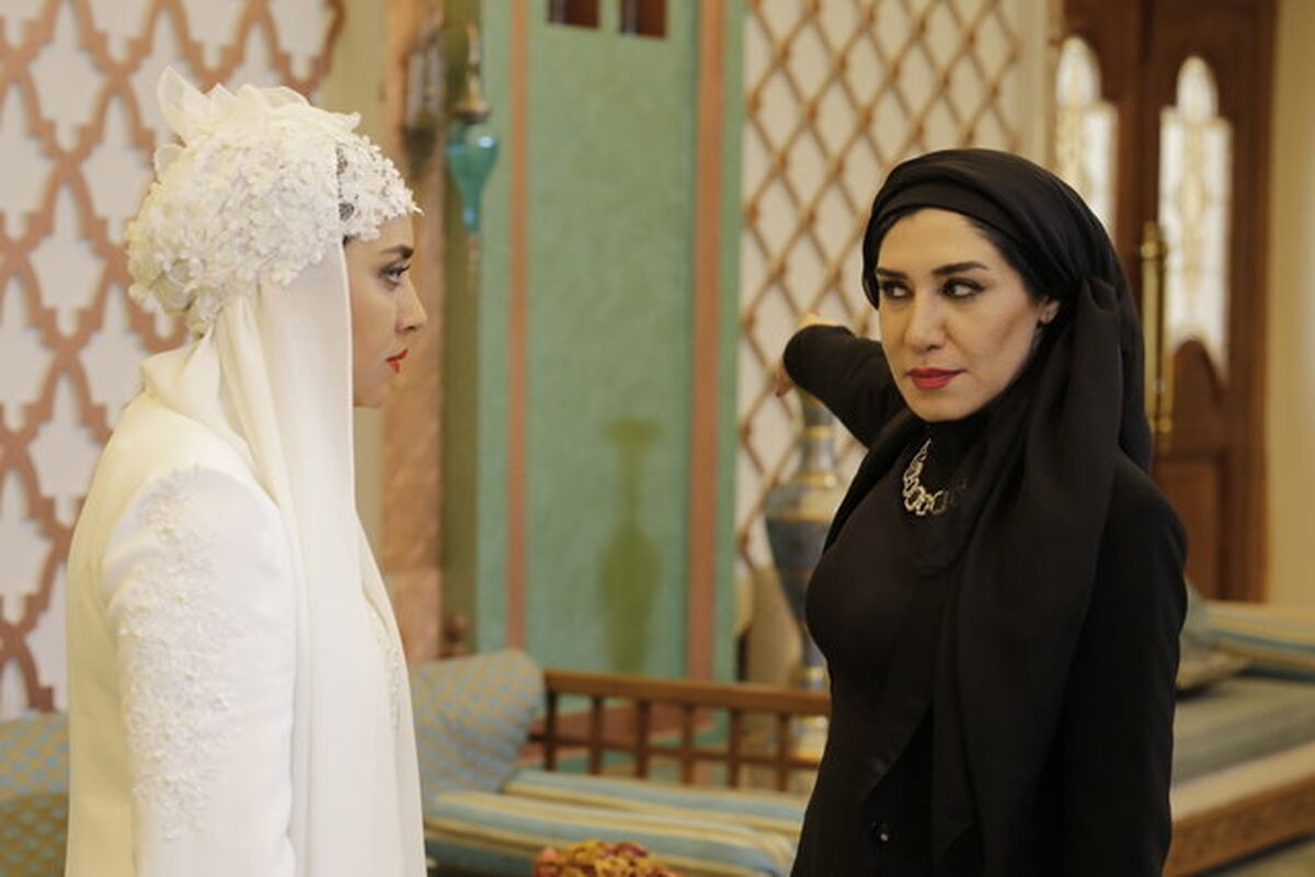 فیلم سینمایی بی وزن