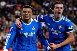 رئال مادرید والنسیا را در خانه‌اش شکست داد