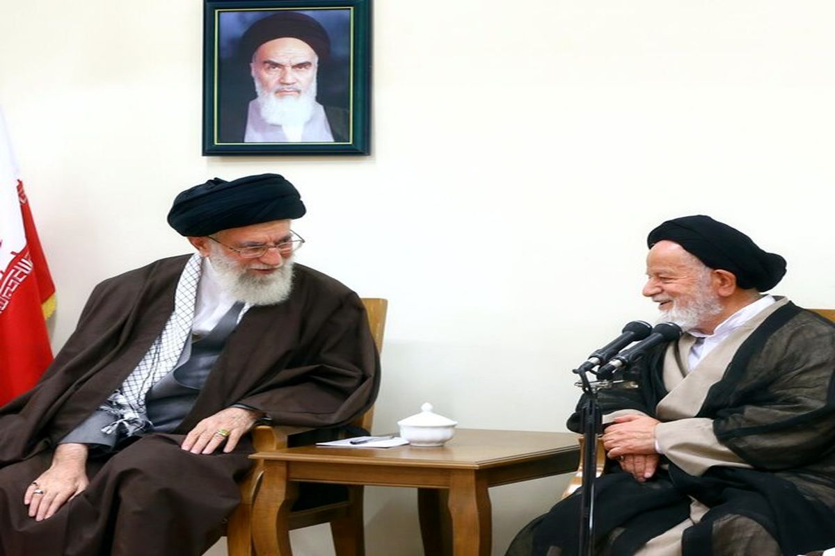 رهبر انقلاب