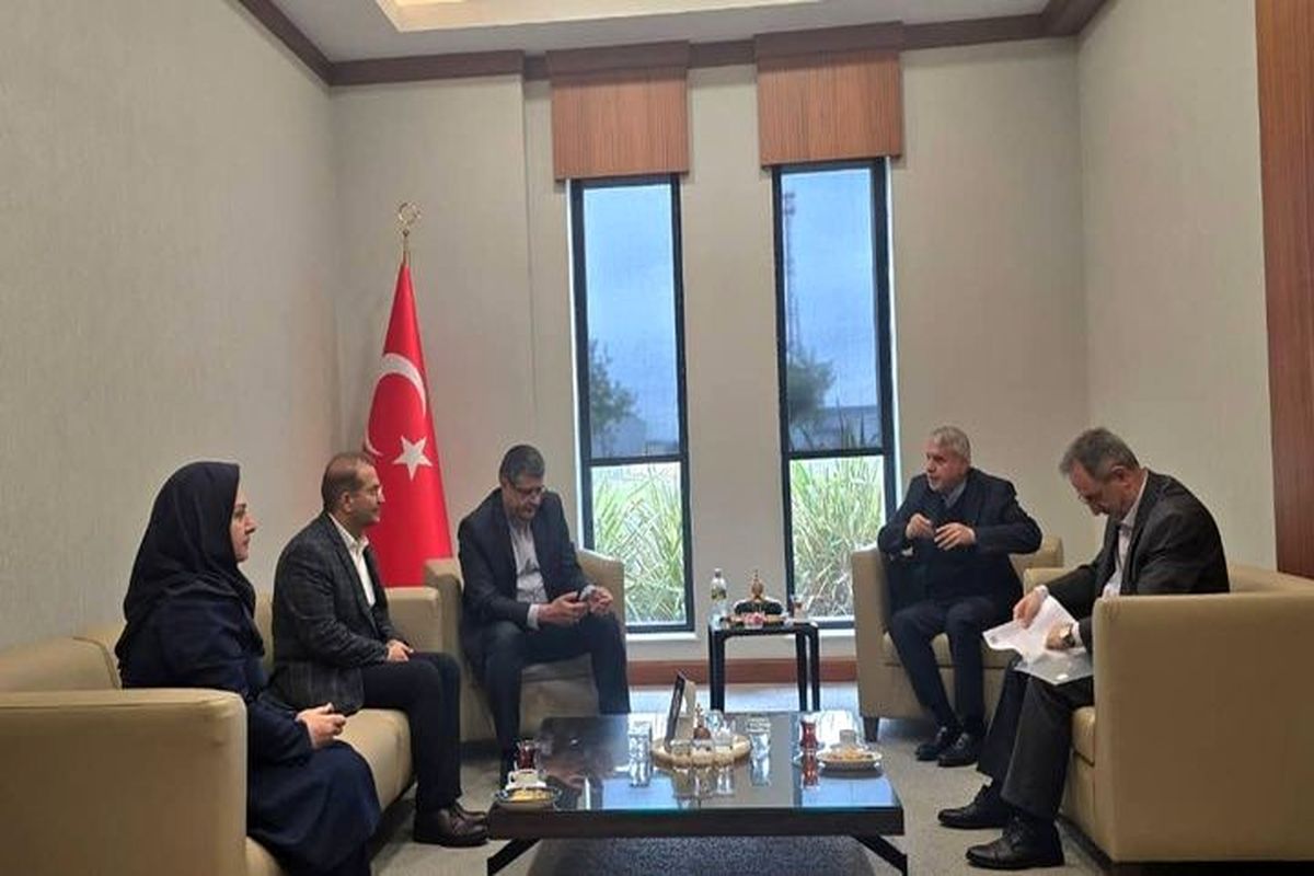 وزیر میراث فرهنگی