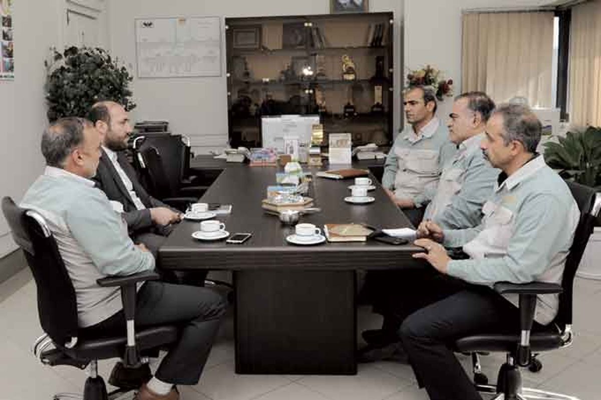 فرماندار شهرستان لنجان در بازدید از مجتمع فولاد سبا