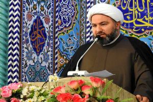 حاشیه سازی درمورد حجاب وفضای مجازی برای سرگرمی مردم و به حاشیه رفتن اوضاع اقتصادی است