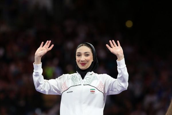 جراحی مبینا نعمت‌زاده 