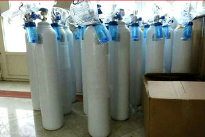 هدیه ۴۲۰کپسول اکسیژن به بیماران نیازمند از طرف دانشگاهیان خراسان رضوی 