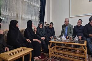 مهاجرانی و ربیعی با خانواده الهه حسین‌نژاد دیدار کرد