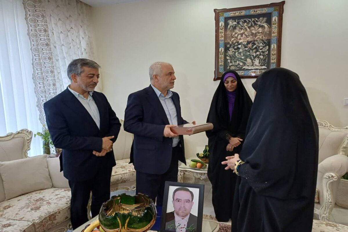 رئیس بنیاد شهید و امور ایثارگران