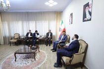  احمد دنیامالی با جمعی از نمایندگان مجلس شورای اسلامی دیدار کرد