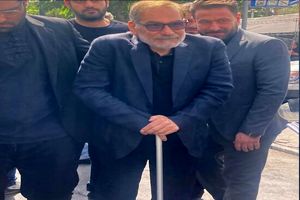 شمخانی در مراسم تشییع پیکر شهدای اقتدار حضور یافت