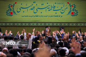مراسم جشن میلاد حضرت زهرا سلام‌الله‌علیها در حسینیه امام خمینی(ره) با حضور رهبر انقلاب