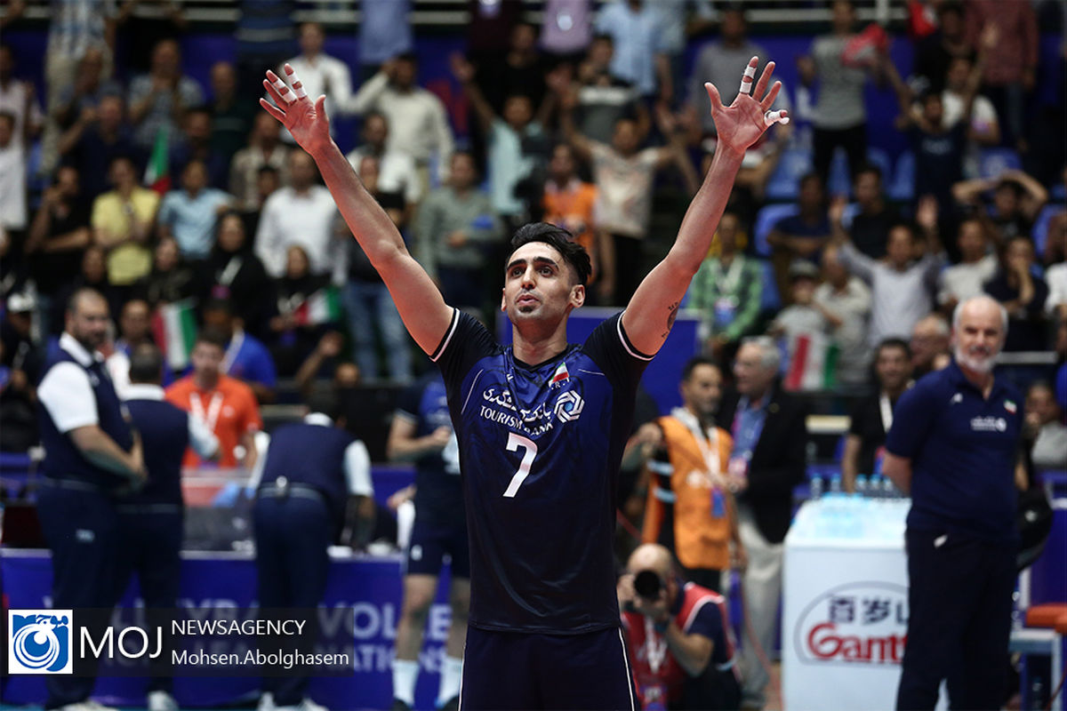 دیدار تیم های ملی والیبال ایران و لهستان