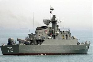 ناوشکن البرز ارتش وارد دریای سرخ شد