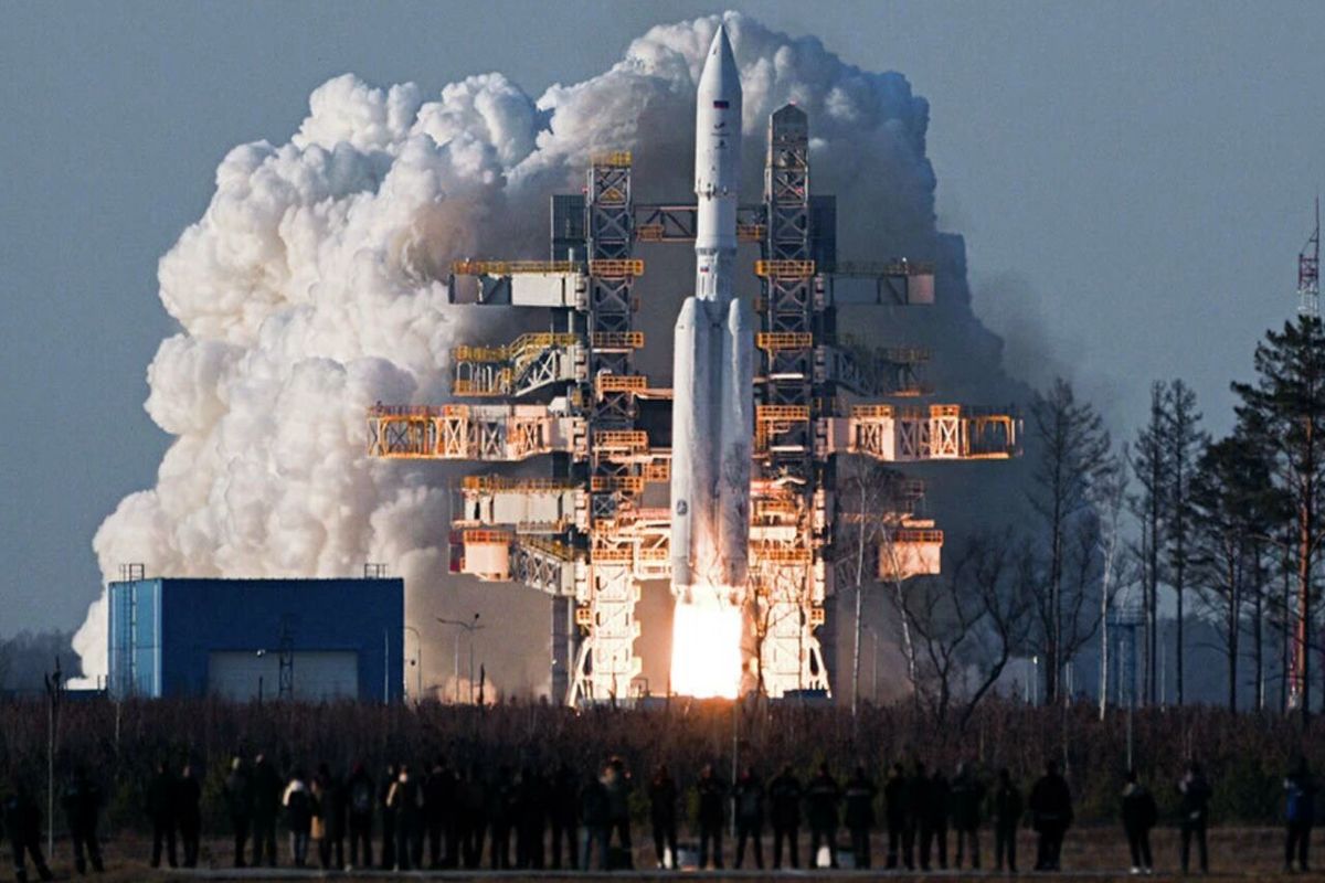 پرتاب ماهواره نظامی