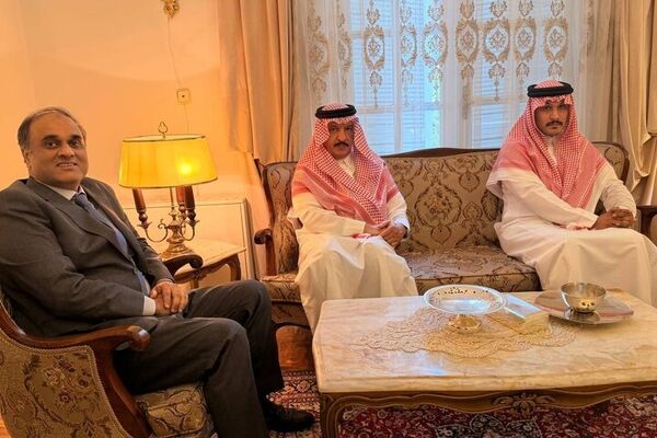 سفرای پاکستان و عربستان در تهران با یکدیگر دیدار کردند
