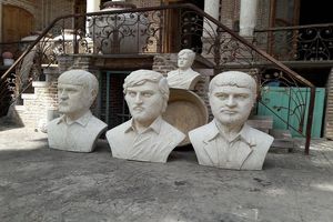 نصب المان شهدای 28 دی و سردیس برادران شهید شبلی در سنندج 