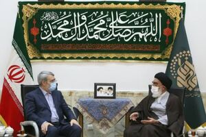 عزت و سربلندی در گرو ایستادگی مقتدرانه مقابل دشمن 