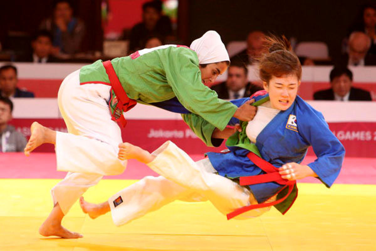 آذرکولیوند