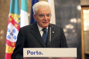 ارائه برنامه های واقع گرایانه تر توسط احزاب سیاسی برای حل مشکلات