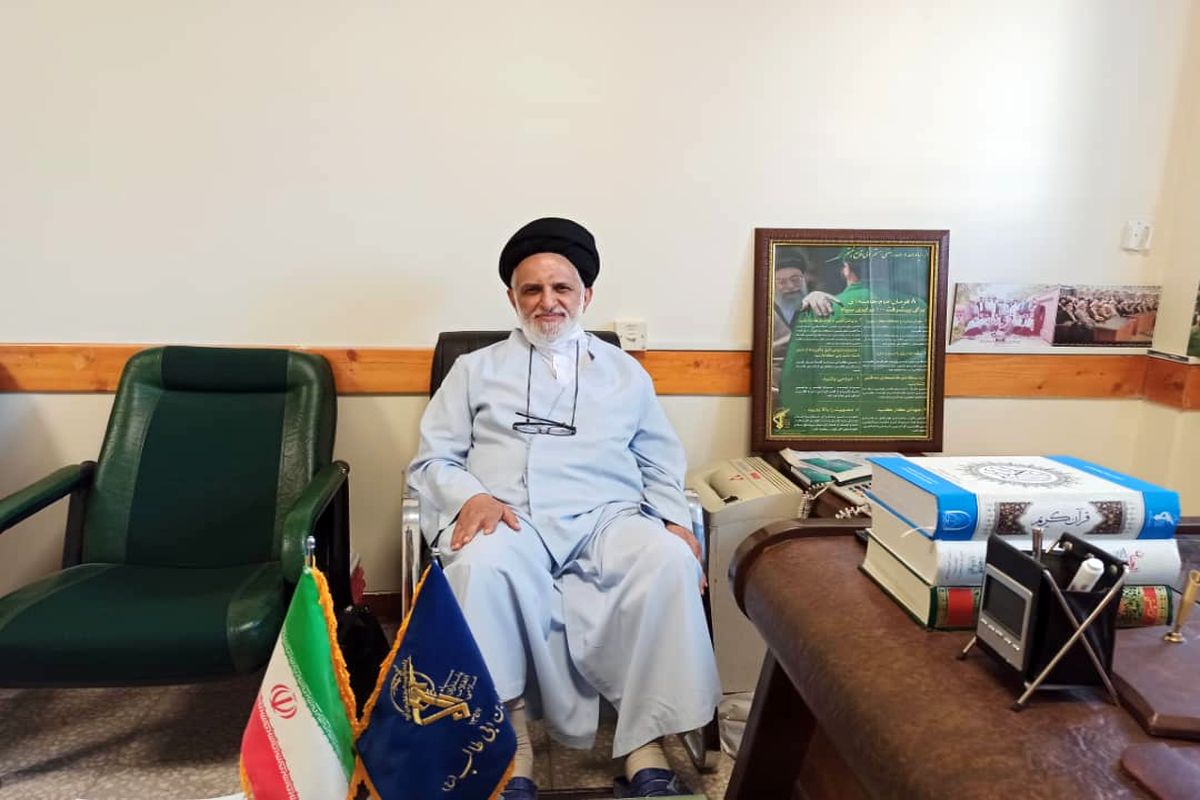 حجت الاسلام والمسلمین سید حسن اکبری