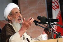 آیت الله عباسعلی صادقی در بیمارستان بستری شد