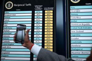 بهای نفت به دلیل ترس از جنگ تجاری ترامپ کاهش یافت