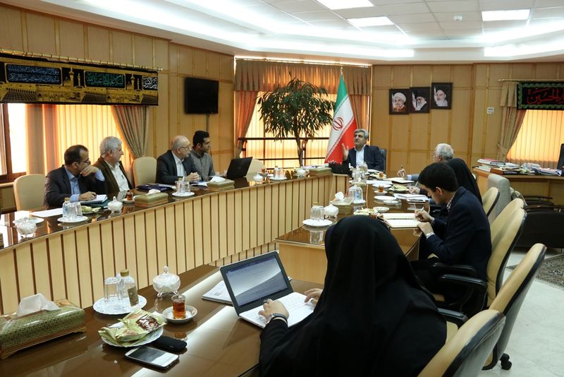 بررسی ایمنی جاده ها با تاکید بر لزوم نصب تابلوها و علایم جادهای