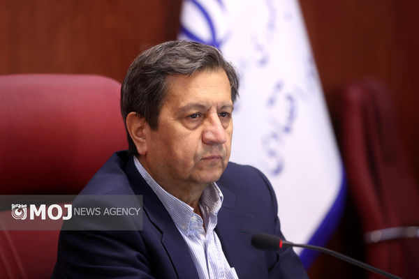 اولویت اصلی سیاست‌گذار پولی، مهار تورم است