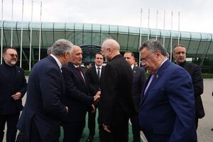 قالیباف باکو را ترک کرد