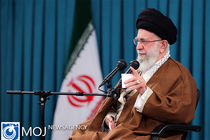 منفعت قدرت‌های استکباری حذف مجاهدت‌های شهدا بوده است