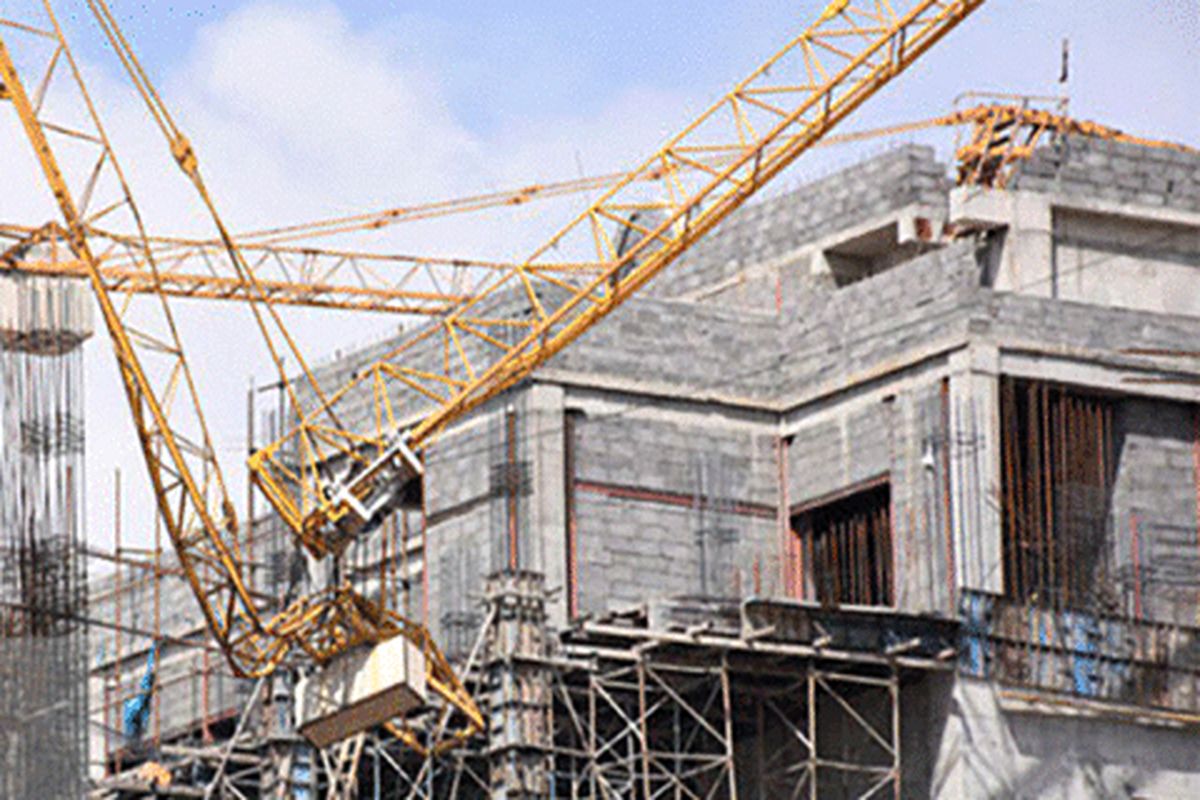 سقوط تاورکرین در غرب تهران