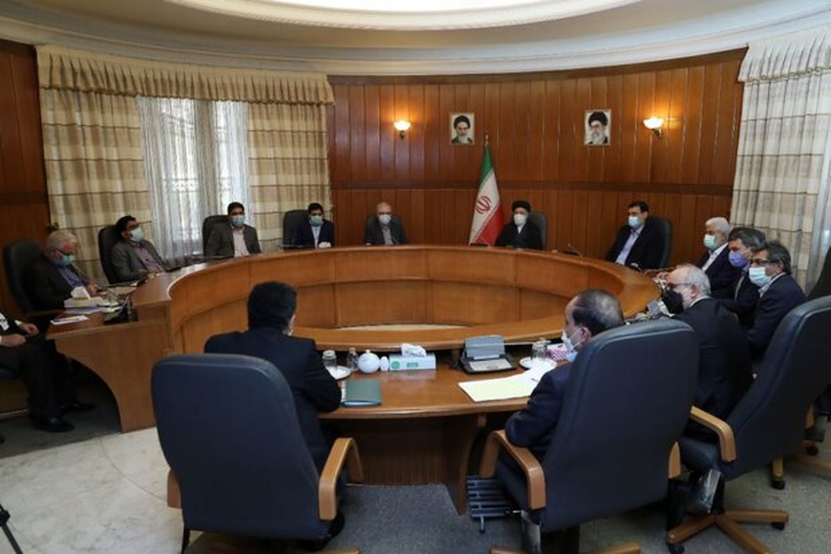 نشست رئیسی با مسئولان حوزه واکسن کرونا