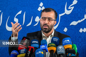 ایران بر سر اصول و مبانی‌ خود با کسی تعارف ندارد