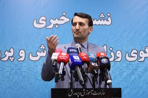 خدمات مشاوره‌ای برای آمادگی حضور دانش‌آموزان میناب در مدرسه ادامه دارد + فیلم