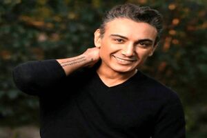 شادمهر عقیلی عزادار شد / شادمهر عقیلی رخت عزا به تن کرد