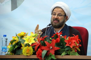 اعتقاد به ولایت فقیه ویژگی حوزه‌های علمیه انقلابی است