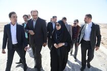 وزیر راه و شهرسازی از پروژه قطار سریع‌السیر اصفهان بازدید کرد