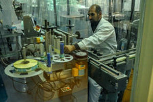 ضرورت حمایت از شرکت‌های دانش‌بنیان برای جلوگیری از واردات واکسن‌ طیور