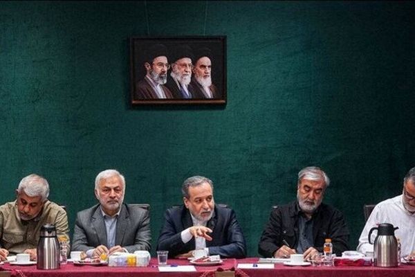 حضور عراقچی در جلسه کمیسیون امنیت ملی مجلس شورای اسلامی  