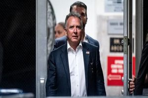 ویتکاف در عمان است