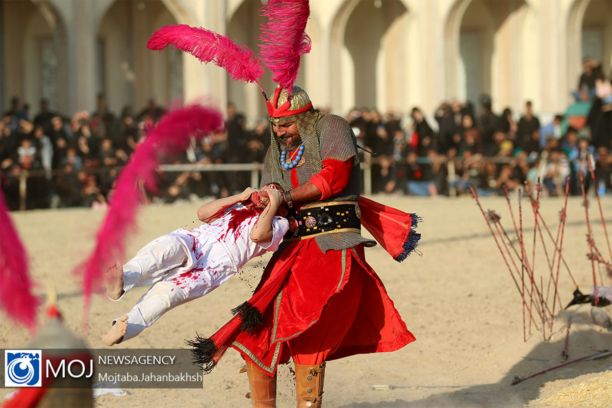 تعزیه خوانی روز اربعین در امامزاده شاه کرم اصفهان
