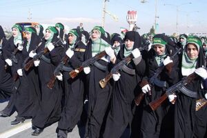 نقش زنان در فرهنگ و تمدن سازی موثر تر از مردان است