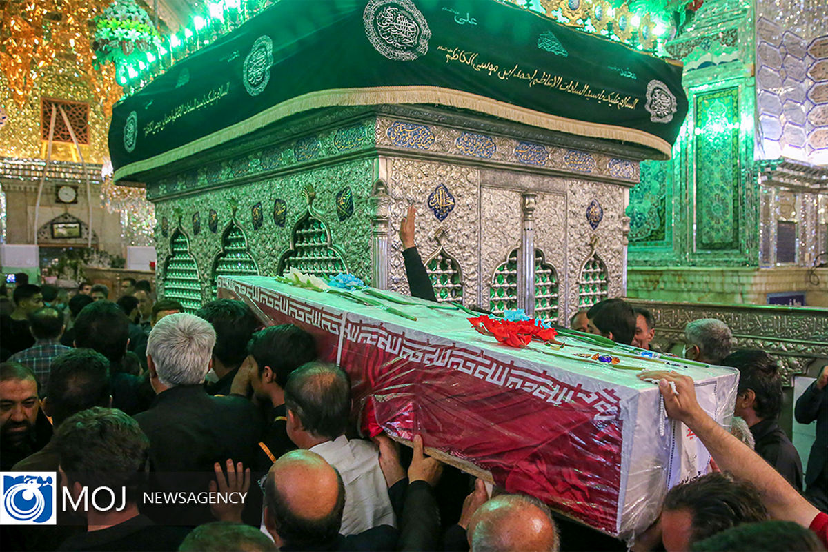 تشییع پیکر شهدای حادثه تروریستی در حرم شاهچراغ