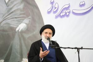 تمرکز دولت بر حل مشکلات مردم ضروری است
