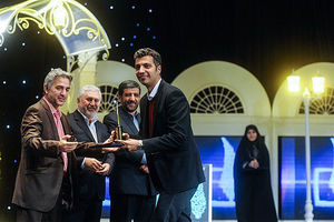 من فرزند تلویزیون و مدیون آن هستم / سخت ترین سال کاری ام را پشت سر گذاشتم