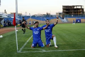 از استقلال، پرسپولیس و سپاهان پیشنهاد دارم/ بهتر است اول هر بازی به قلعه‌نویی کارت قرمز بدهند